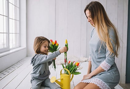 Frisse, schone woning met bloemen